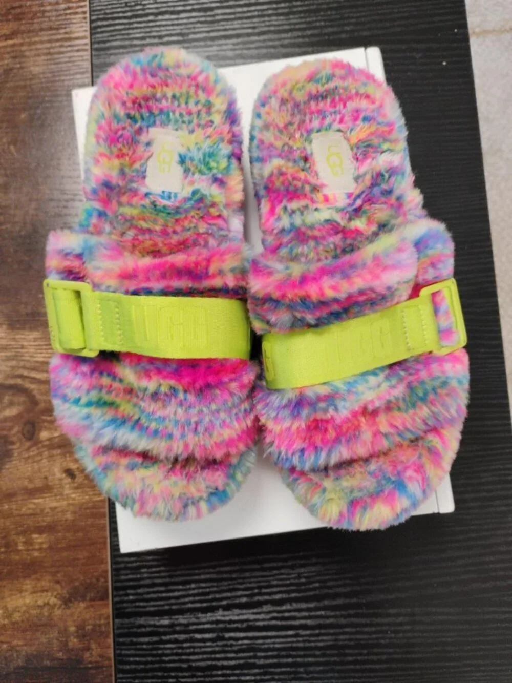 UGG Fluffita Pixelate Platform Slides Multicolor Women’s Size 6